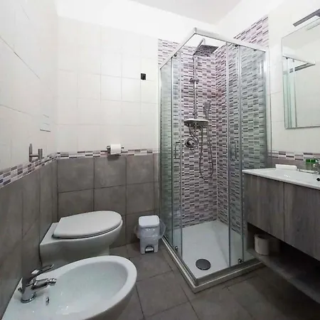 לינה וארוחת בוקר Le Stanze Di Partenope 4*