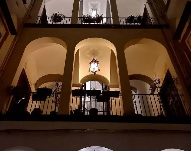 Bed and Breakfast Le Stanze Di Partenope 4*